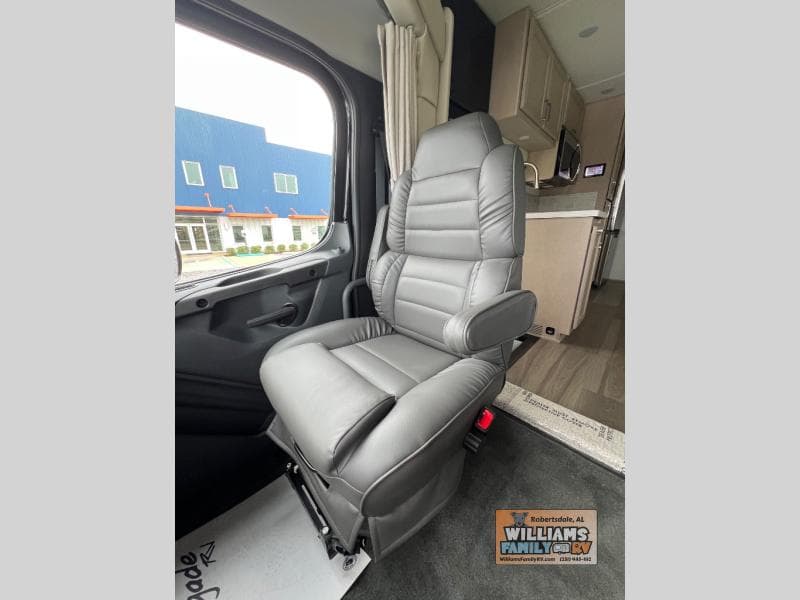 2026 Renegade 2026 Renegade Verona - thumbnail 33