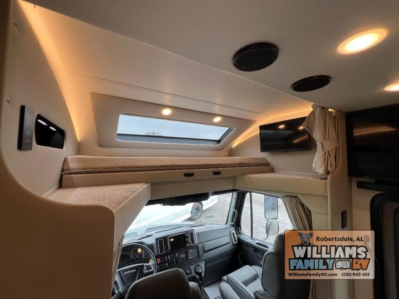 2026 Renegade 2026 Renegade Verona - thumbnail 6