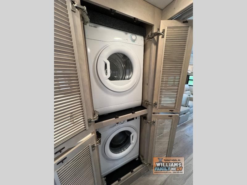 2026 Renegade 2026 Renegade Verona - thumbnail 18