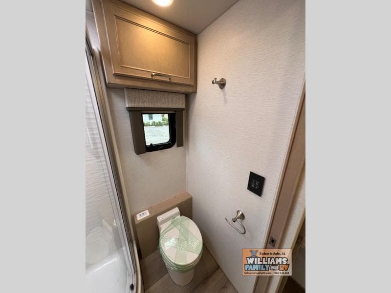 2026 Renegade 2026 Renegade Verona - thumbnail 21