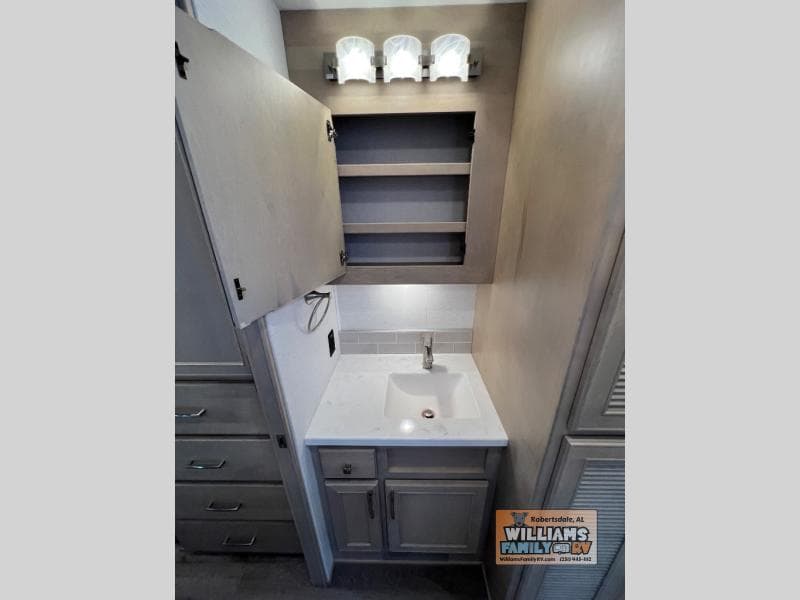 2026 Renegade 2026 Renegade Verona - thumbnail 22