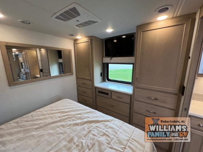 2026 Renegade 2026 Renegade Verona - thumbnail 24