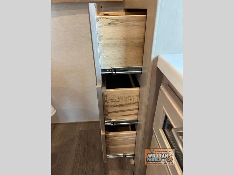 2026 Renegade 2026 Renegade Verona - thumbnail 31