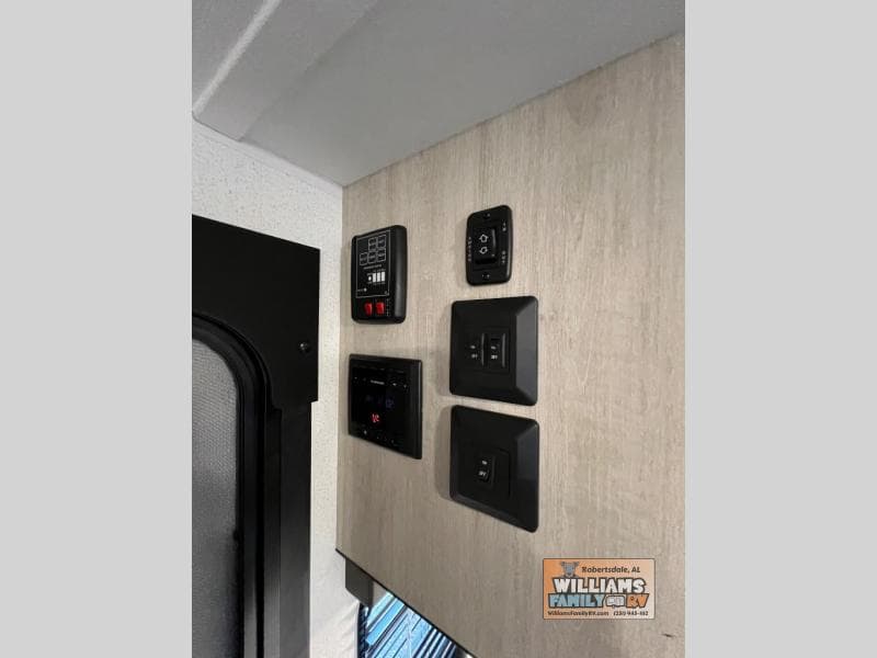 2026 Forest River 2026 Forest River Puma - thumbnail 13