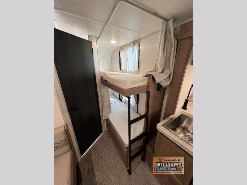 2022 Forest River 2022 Forest River No Boundaries - thumbnail 16