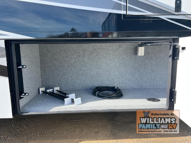 2026 Renegade 2026 Renegade Verona - thumbnail 58