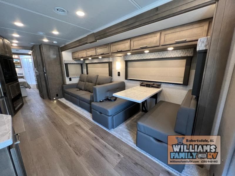 2026 Renegade 2026 Renegade Verona - thumbnail 3