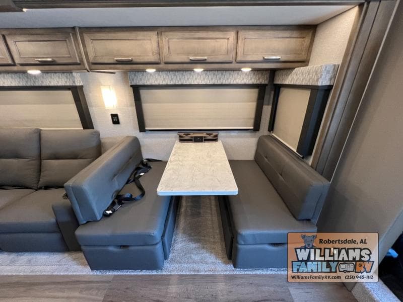 2026 Renegade 2026 Renegade Verona - thumbnail 8