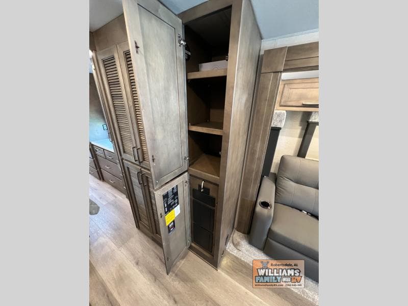 2026 Renegade 2026 Renegade Verona - thumbnail 18