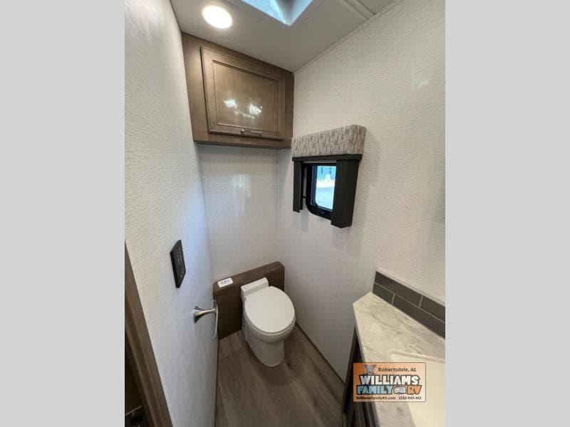 2026 Renegade 2026 Renegade Verona - thumbnail 23