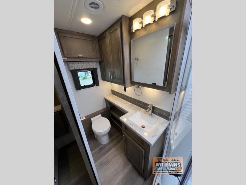 2026 Renegade 2026 Renegade Verona - thumbnail 31