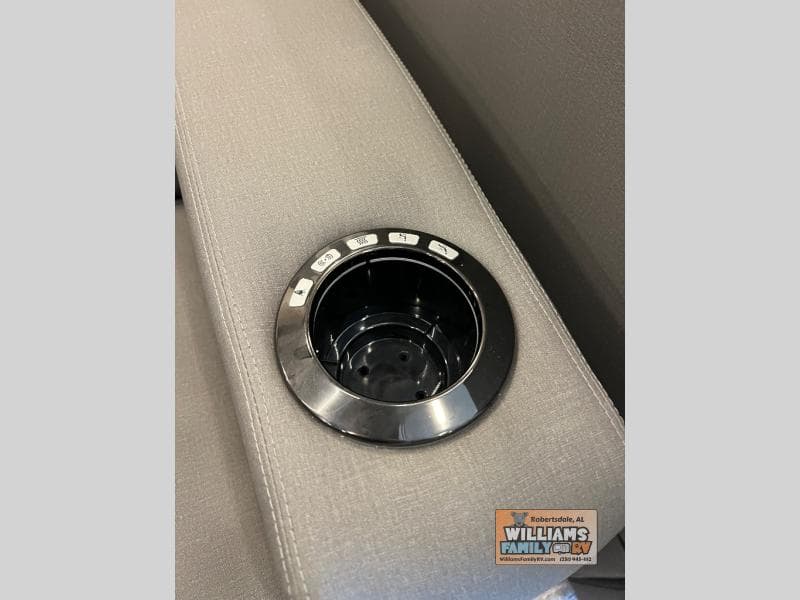 2026 Renegade 2026 Renegade Verona - thumbnail 41