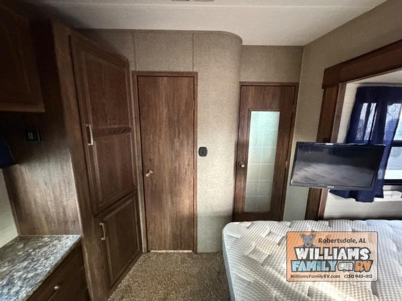 2016 Keystone 2016 Keystone Cougar - thumbnail 19