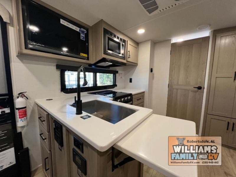 2026 Forest River 2026 Forest River Rockwood Mini Lite - thumbnail 11