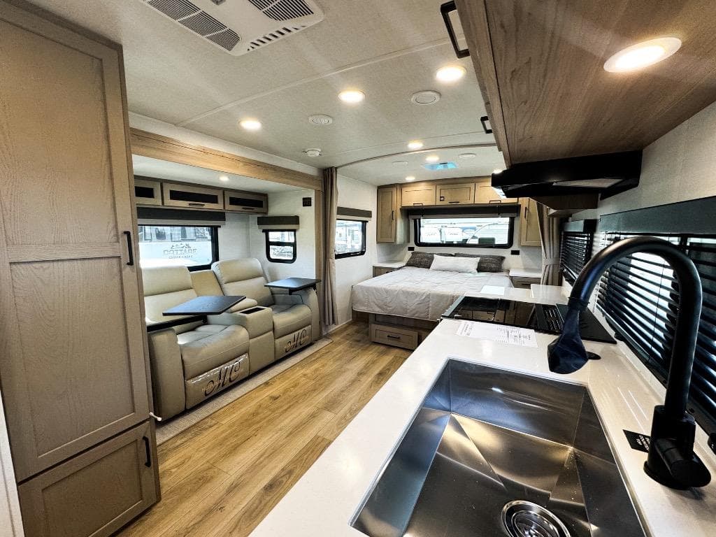 2026 Forest River 2026 Forest River Rockwood Mini Lite - thumbnail 3