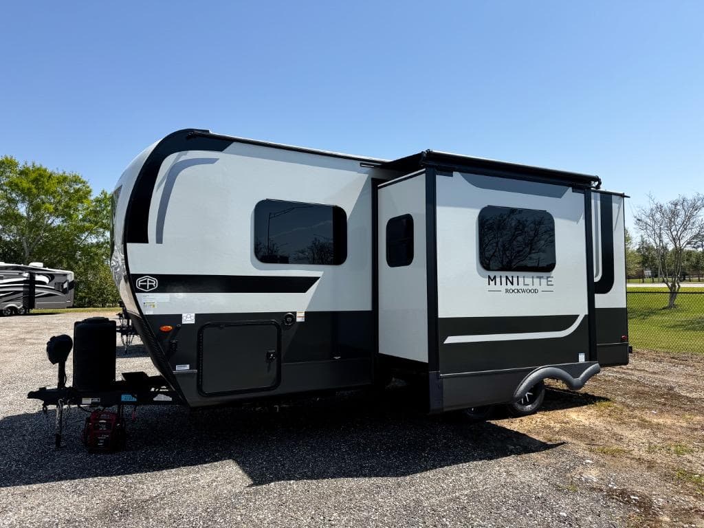 2026 Forest River 2026 Forest River Rockwood Mini Lite - thumbnail 18