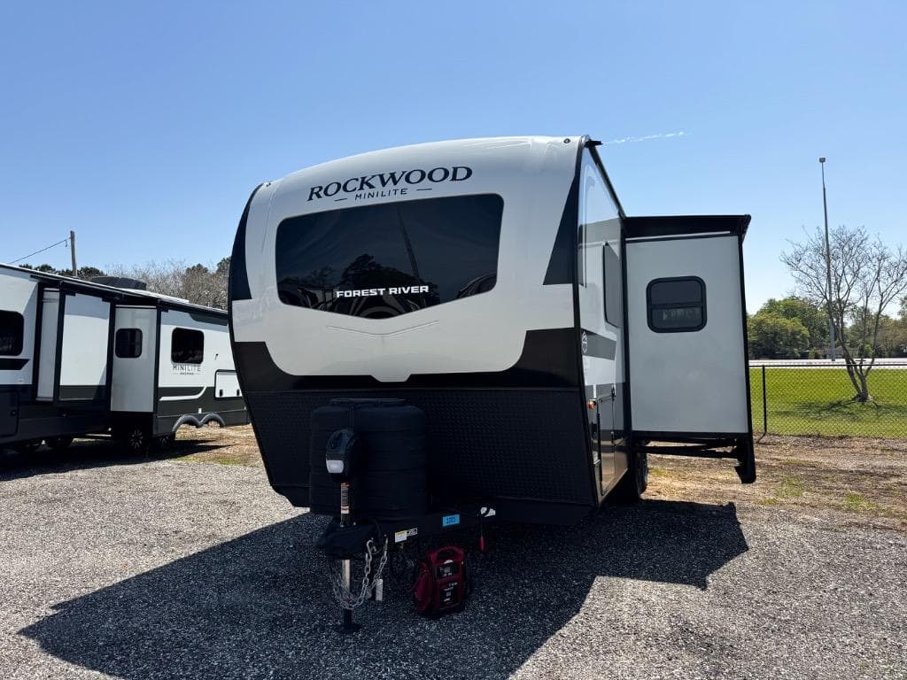 2026 Forest River 2026 Forest River Rockwood Mini Lite - thumbnail 19