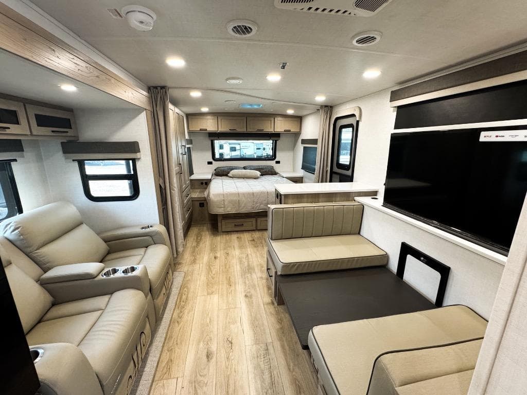 2026 Forest River 2026 Forest River Rockwood Mini Lite - thumbnail 3