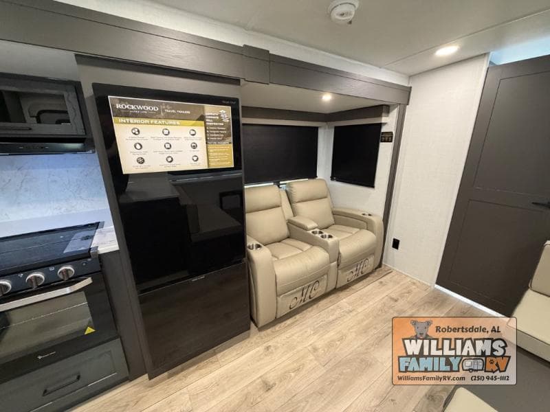 2026 Forest River 2026 Forest River Rockwood Ultra Lite - thumbnail 7