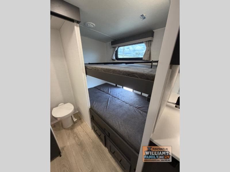 2026 Forest River 2026 Forest River Rockwood Ultra Lite - thumbnail 16