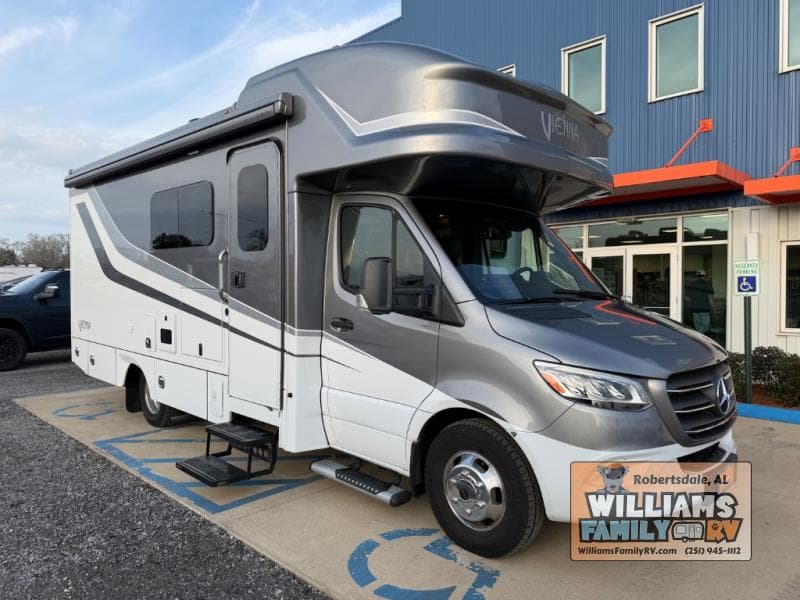 2023 Renegade Vienna 25VRMC