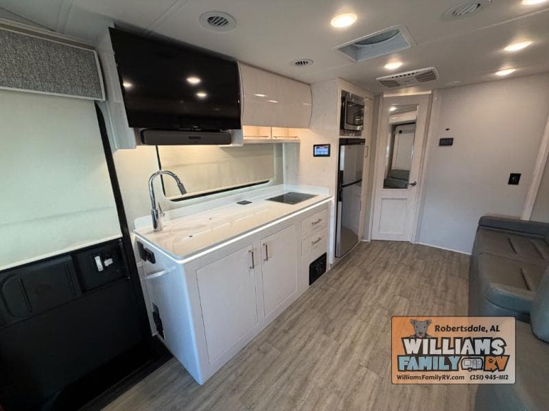 2023 Renegade 2023 Renegade Vienna - thumbnail 4