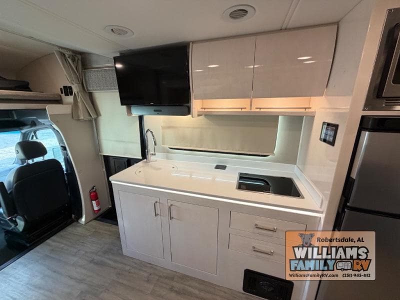 2023 Renegade 2023 Renegade Vienna - thumbnail 7