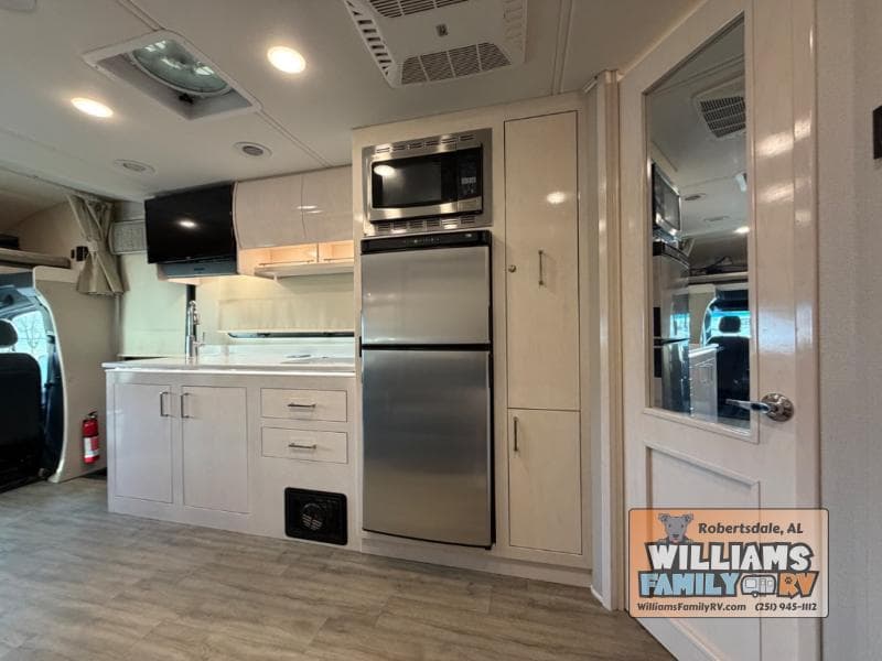 2023 Renegade 2023 Renegade Vienna - thumbnail 18