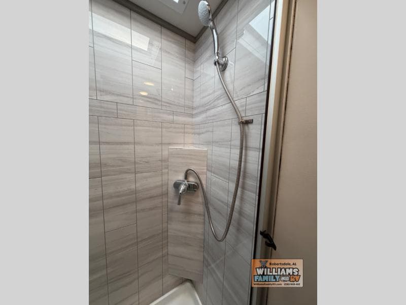 2023 Renegade 2023 Renegade Vienna - thumbnail 24