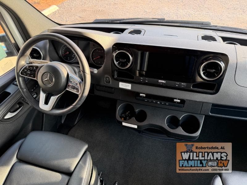 2023 Renegade 2023 Renegade Vienna - thumbnail 31