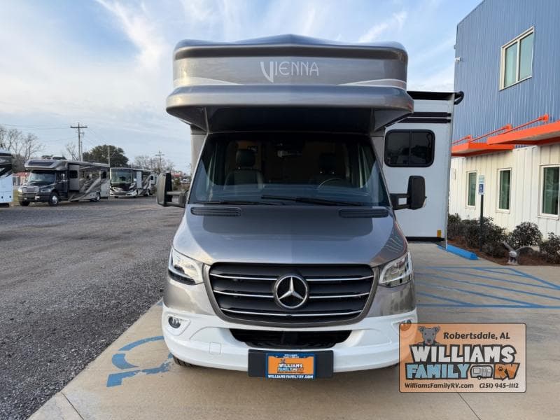 2023 Renegade 2023 Renegade Vienna - thumbnail 45