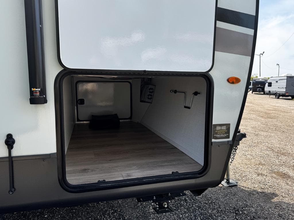 2026 Forest River 2026 Forest River Rockwood Ultra Lite - thumbnail 30