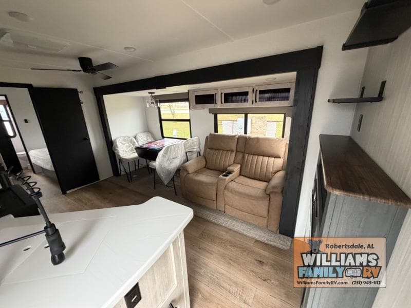 2026 Forest River 2026 Forest River Puma - thumbnail 3