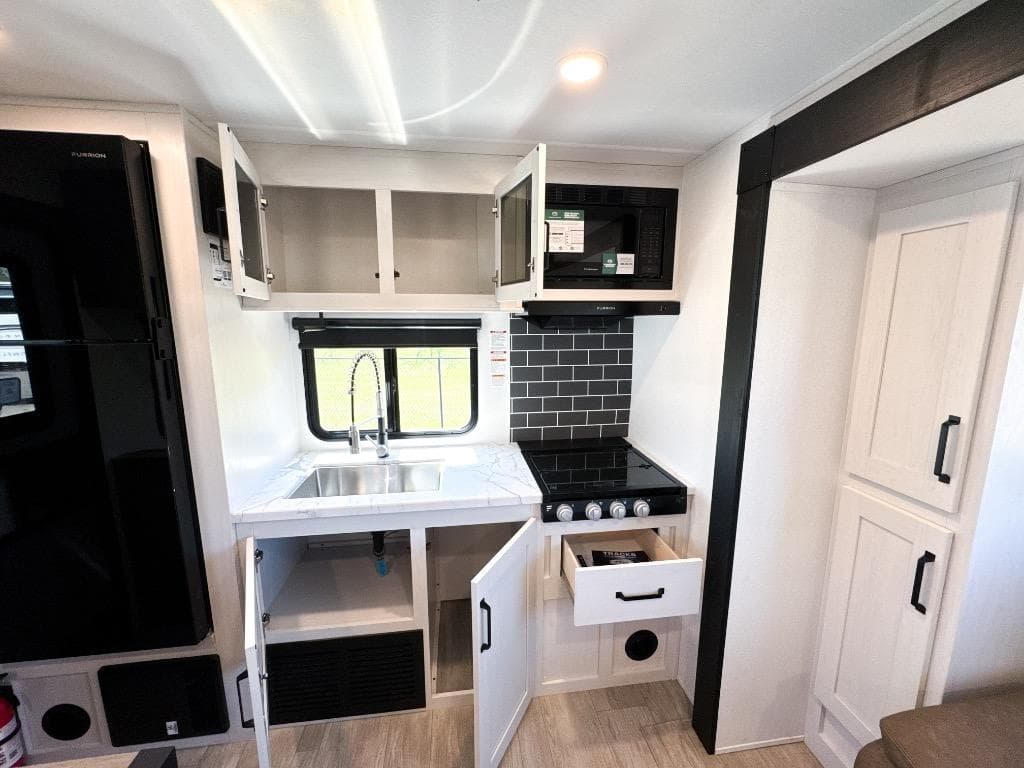 2026 Forest River 2026 Forest River Puma Tracks - thumbnail 6