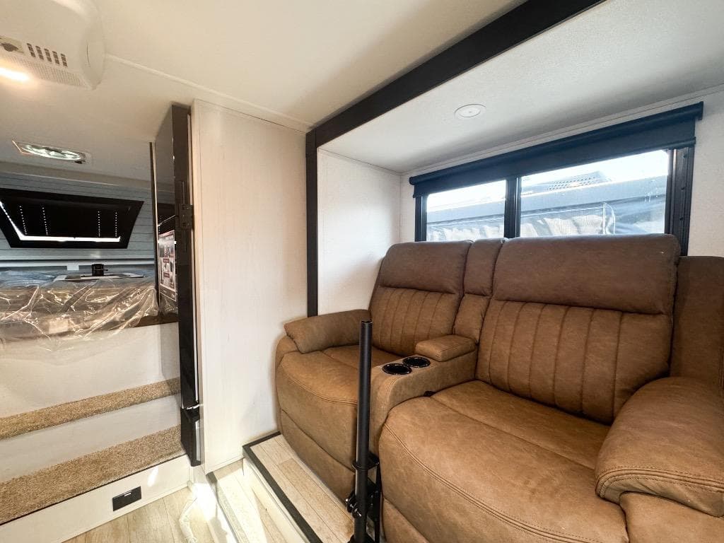 2026 Palomino 2026 Palomino Backpack Edition - thumbnail 4