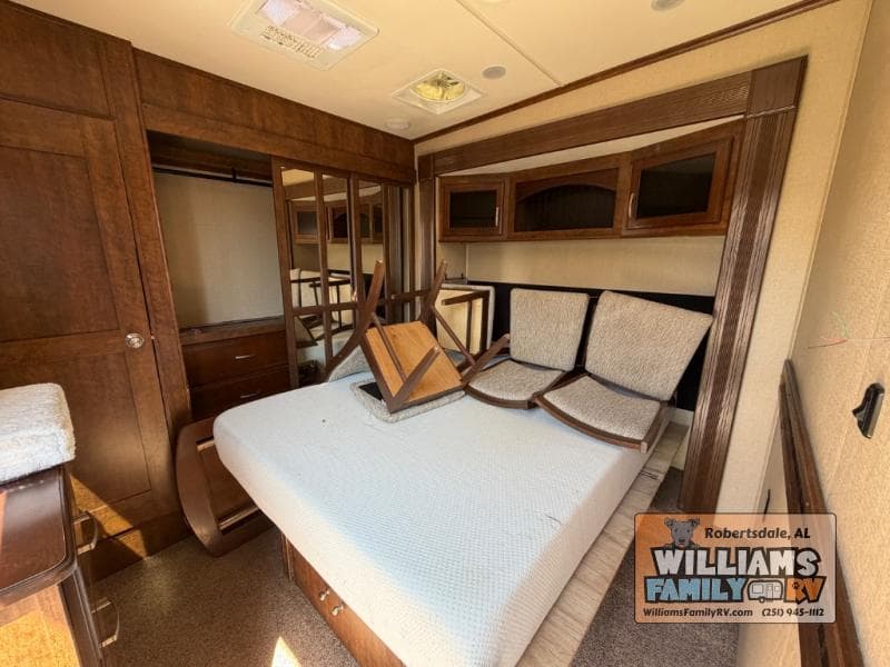 2015 Grand Design 2015 Grand Design Solitude - thumbnail 3