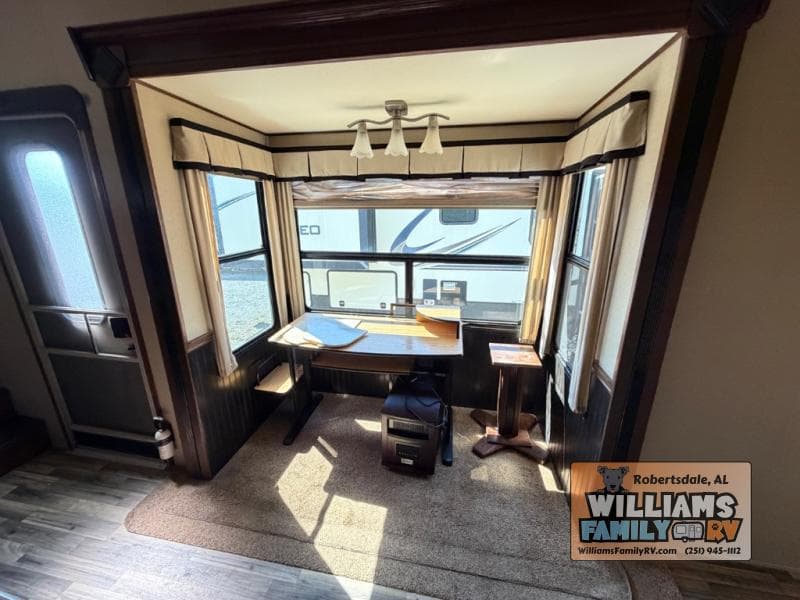 2015 Grand Design 2015 Grand Design Solitude - thumbnail 7