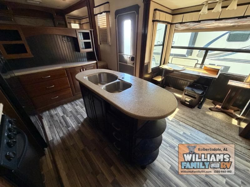 2015 Grand Design 2015 Grand Design Solitude - thumbnail 12