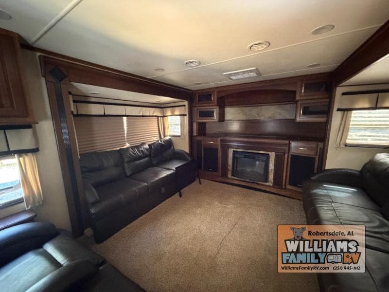 2015 Grand Design 2015 Grand Design Solitude - thumbnail 13