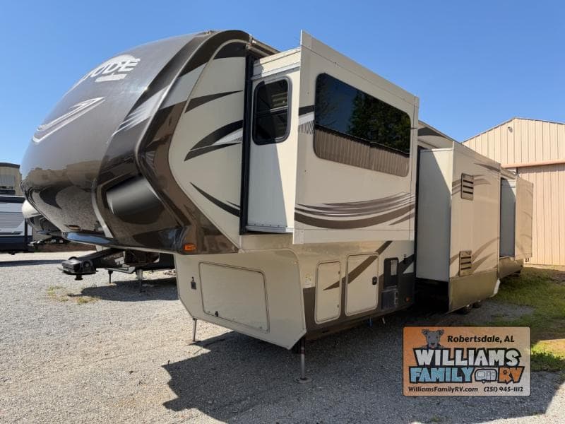 2015 Grand Design 2015 Grand Design Solitude - thumbnail 20