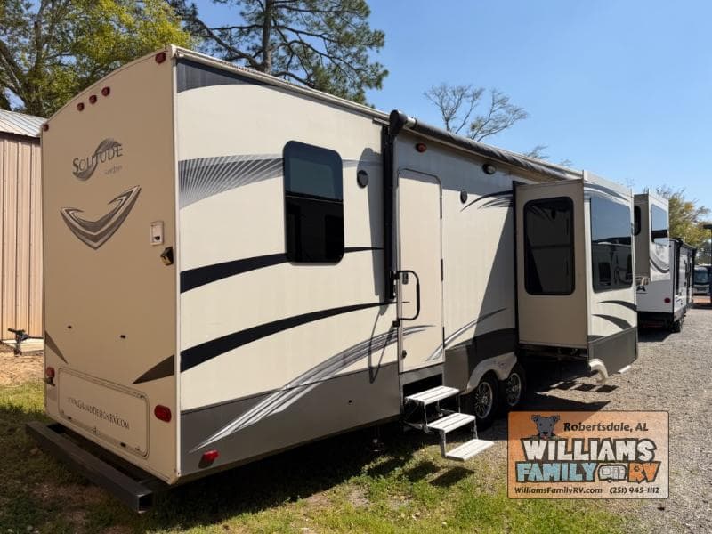 2015 Grand Design 2015 Grand Design Solitude - thumbnail 22