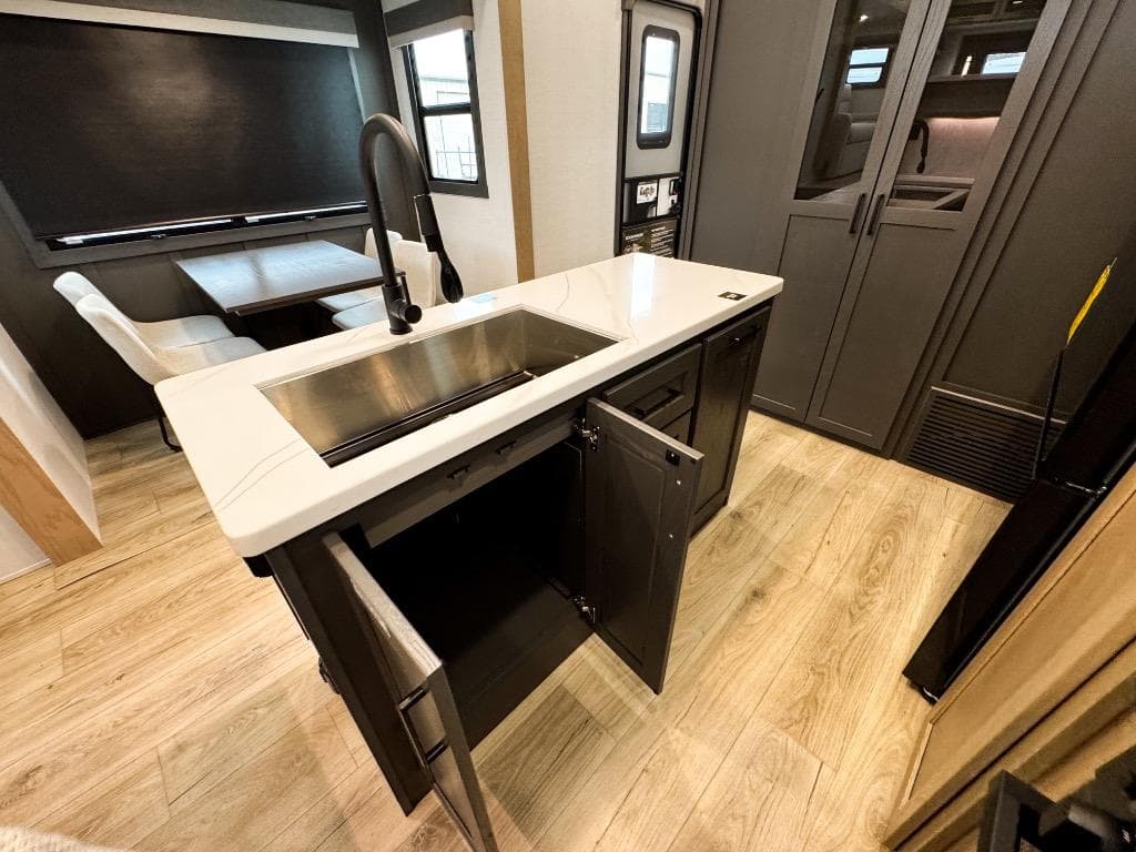 2026 Forest River 2026 Forest River Rockwood Signature - thumbnail 9