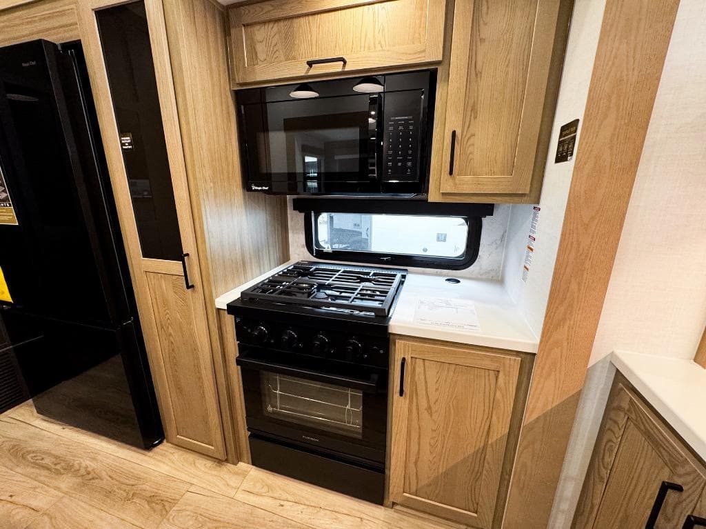 2026 Forest River 2026 Forest River Rockwood Signature - thumbnail 12