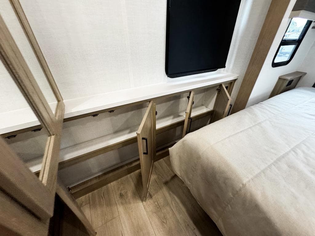 2026 Forest River 2026 Forest River Rockwood Signature - thumbnail 36