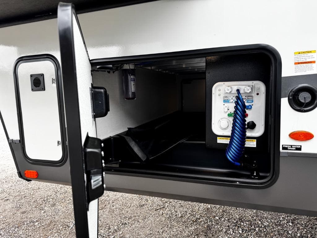 2026 Forest River 2026 Forest River Rockwood Signature - thumbnail 49