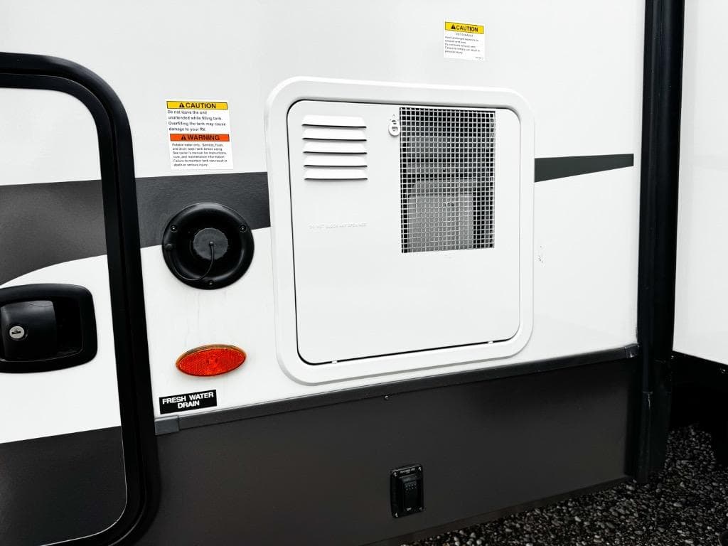 2026 Forest River 2026 Forest River Rockwood Signature - thumbnail 52