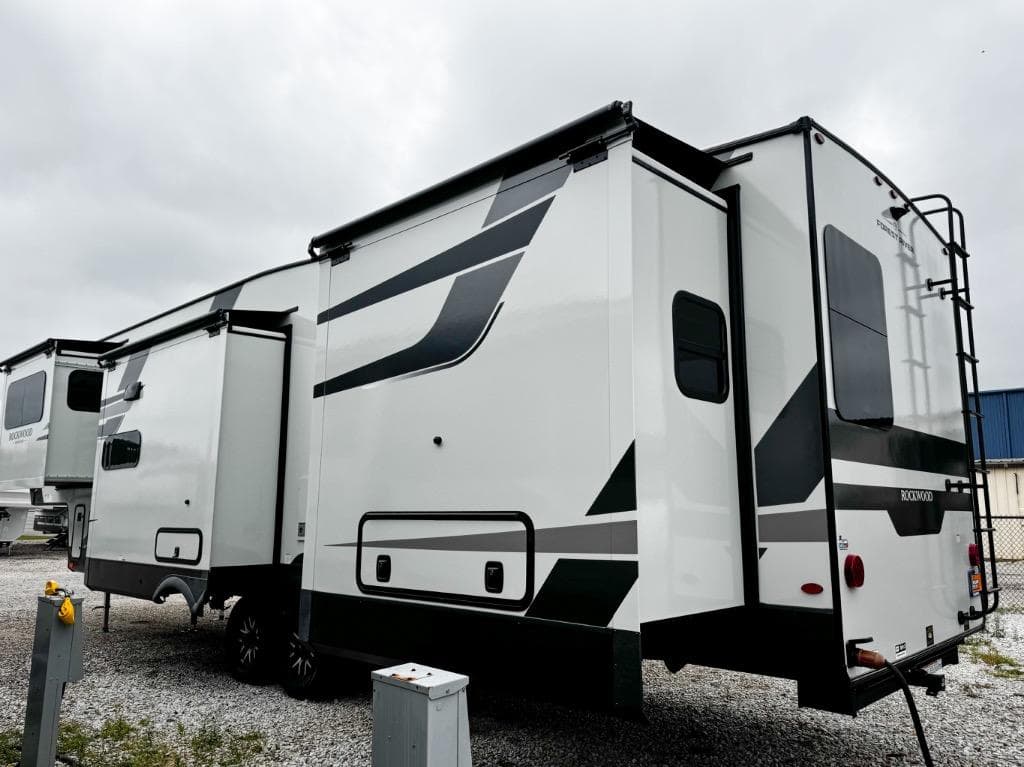 2026 Forest River 2026 Forest River Rockwood Signature - thumbnail 58