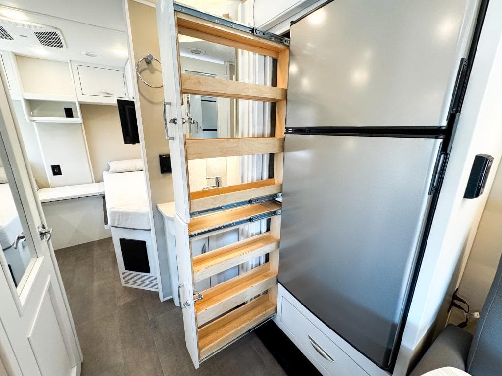 2026 Renegade 2026 Renegade Vienna - thumbnail 8