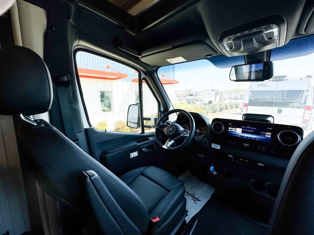 2026 Renegade 2026 Renegade Vienna - thumbnail 24