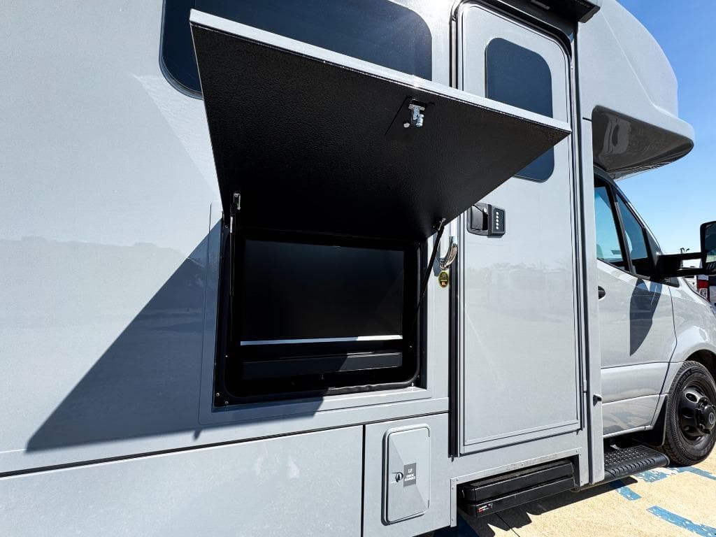 2026 Renegade 2026 Renegade Vienna - thumbnail 26